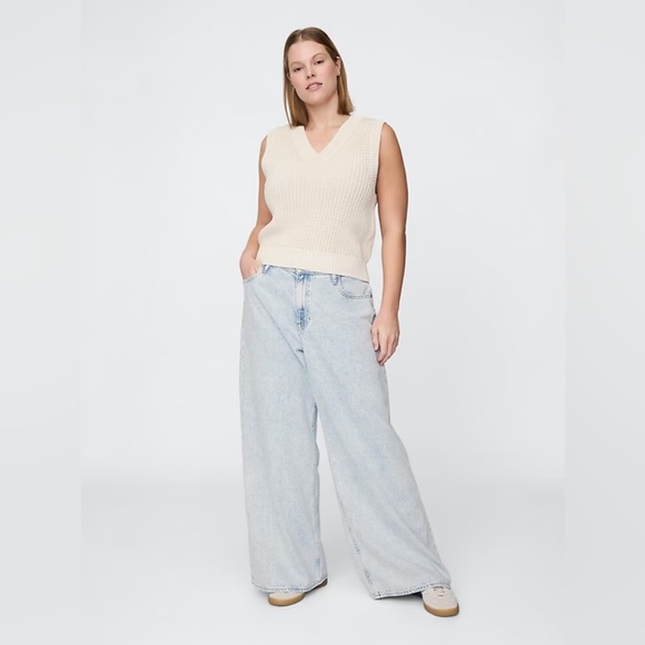 NWT! GAP Light Indigo Low Slung UltraSoft Extra Baggy Jeans - Size 35/20 🔹 - Picture 5 of 14